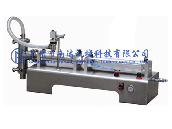 半自動(dòng)液體氣動(dòng)灌裝機(jī) 半自動(dòng)液體氣動(dòng)灌裝機(jī)