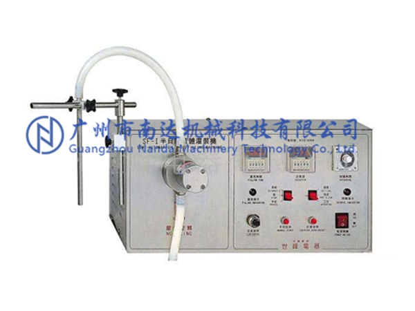 半自動(dòng)單頭灌裝機(jī) 半自動(dòng)單頭灌裝機(jī)